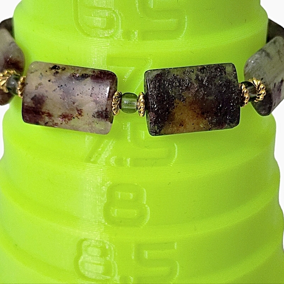 18x13MM Lodolite Quartz Stretch Beaded Bracelet - Picture 6 of 6